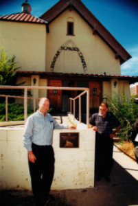 Dedication of Plaque by Jerry Klinger of the Jewish American Society for Historic Preservation.