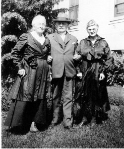 Hannah Pelz Schwartz, left, and two unknown friends, taken at the Altenhein Rest Home in Oakland, CA, before her death.