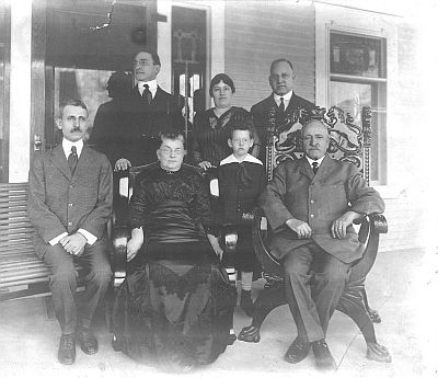 Gluck Family, 1914